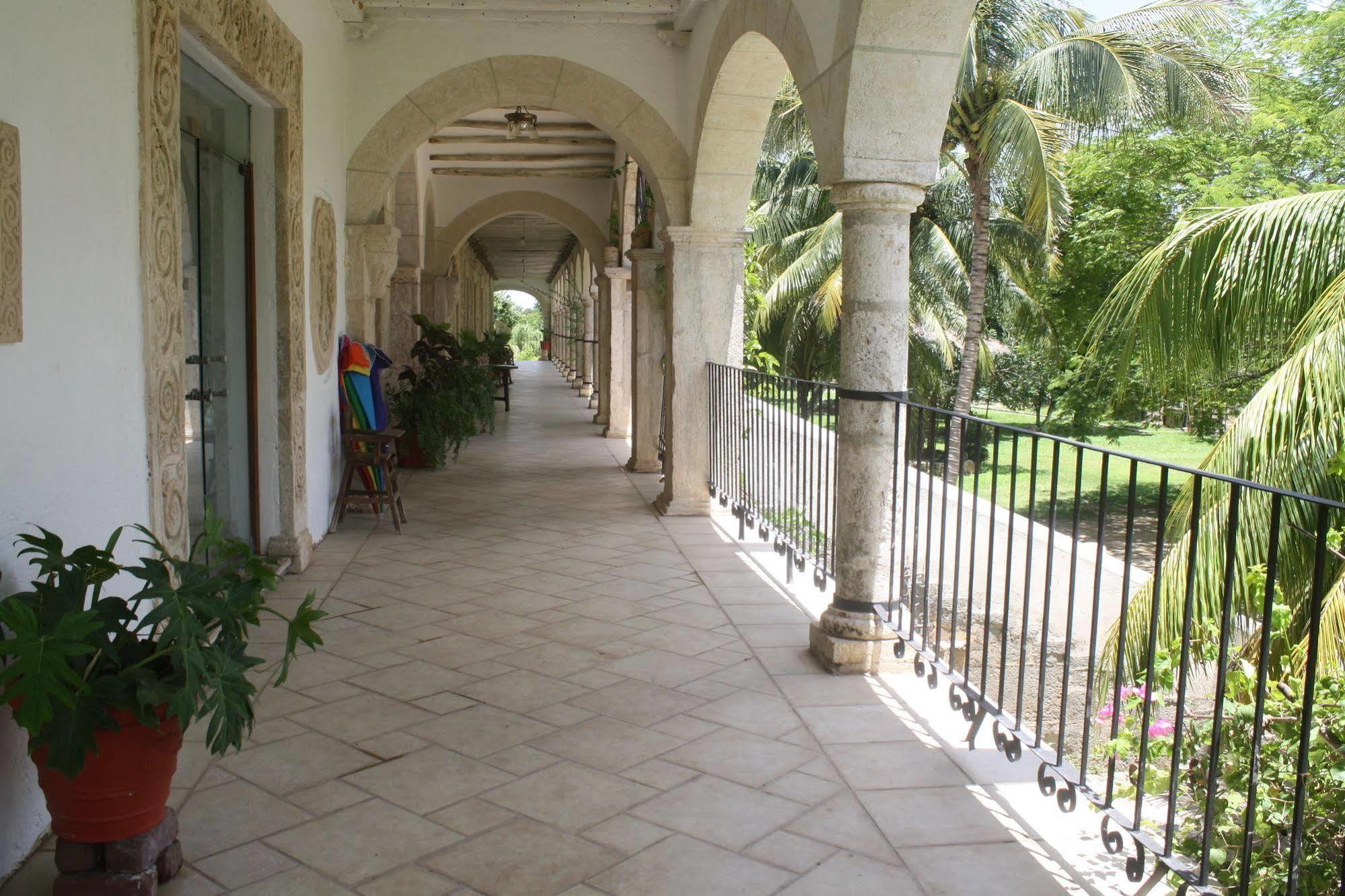 Hacienda Tepich Hotell Exteriör bild